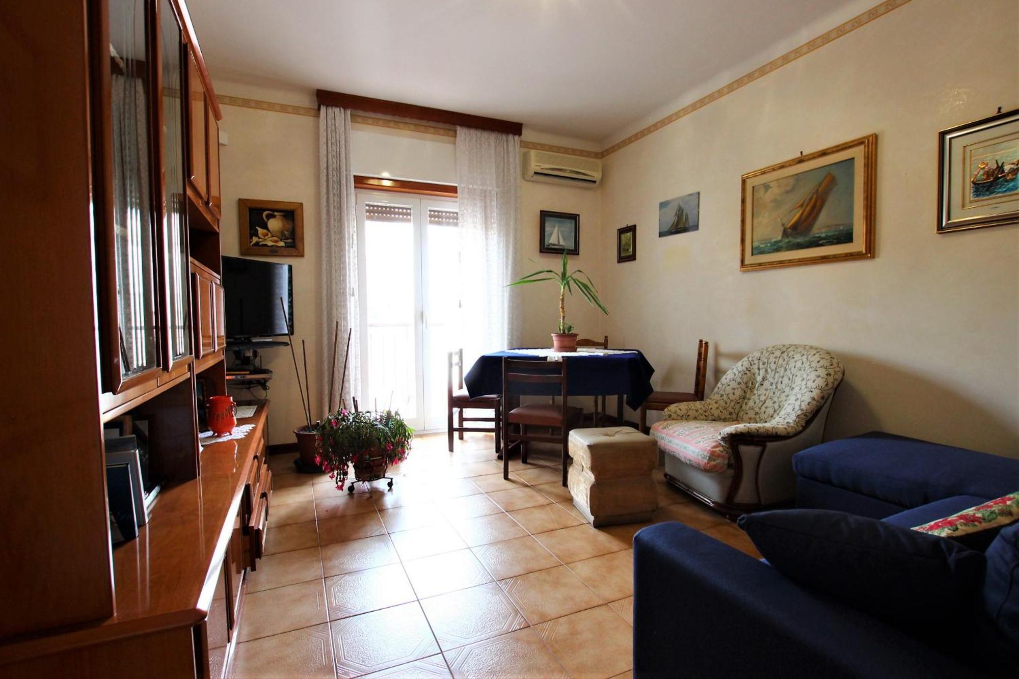 Darma Parla Di Mare Apartment Trieste Bagian luar foto